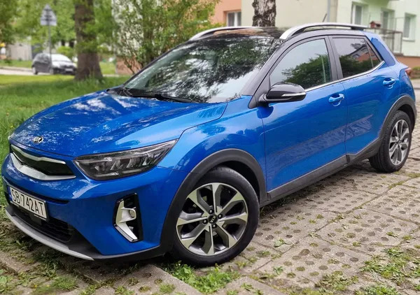 samochody osobowe Kia Stonic cena 68000 przebieg: 85000, rok produkcji 2020 z Ustroń